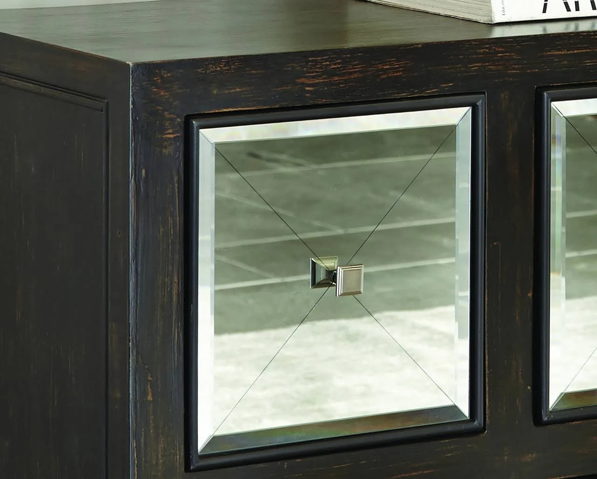 Accent Cabinet G9182