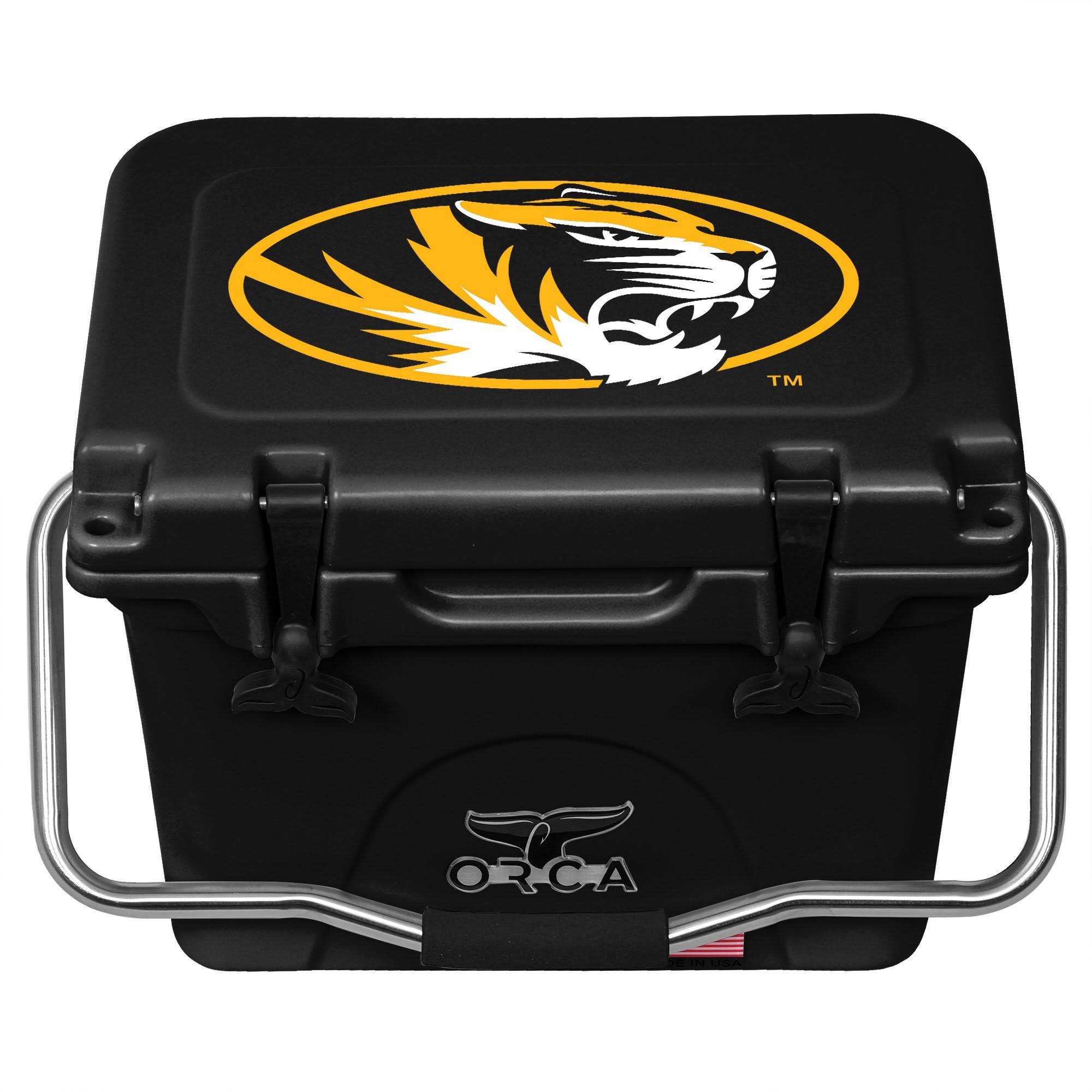 Black 20-Quart Hard-Sided Cooler L77614