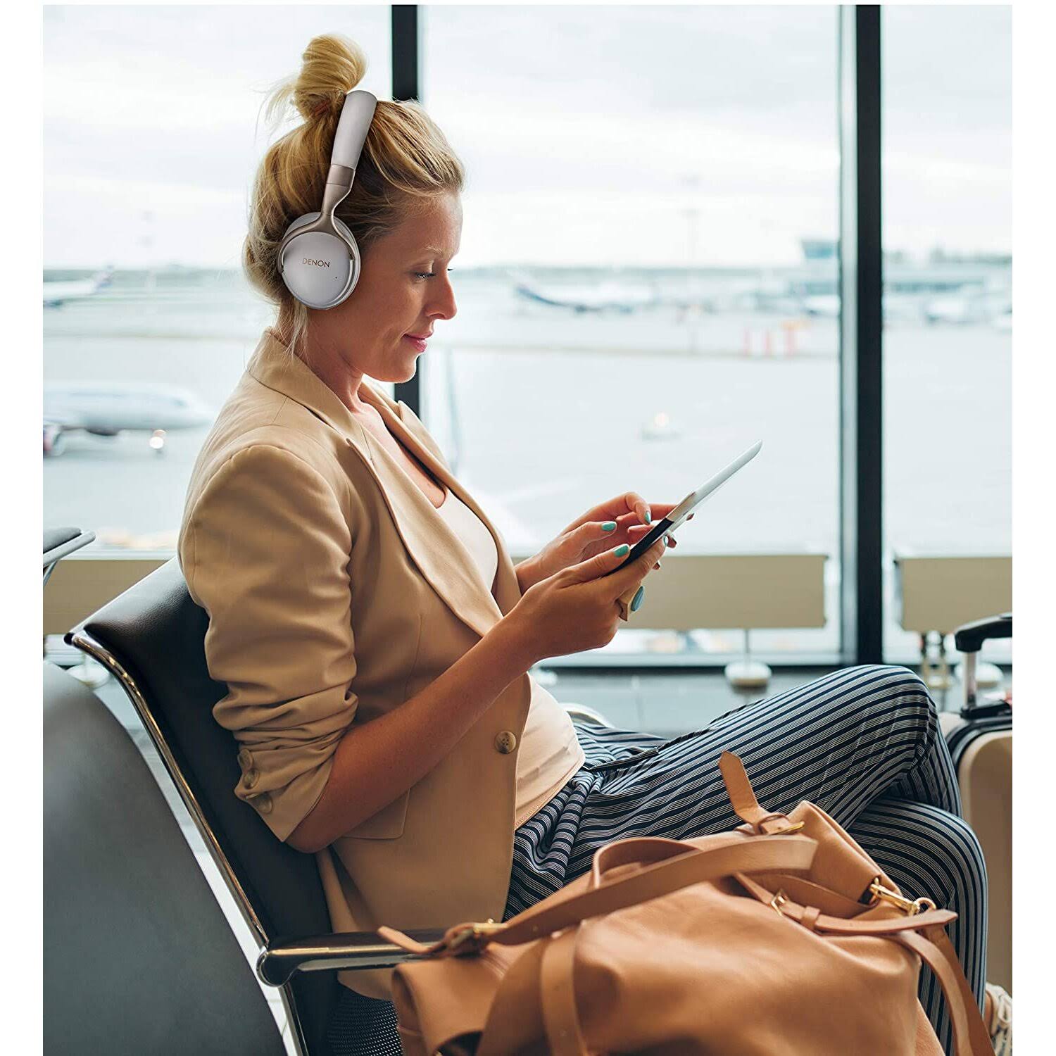 White Wireless Noise Cancellation Headphones H1584