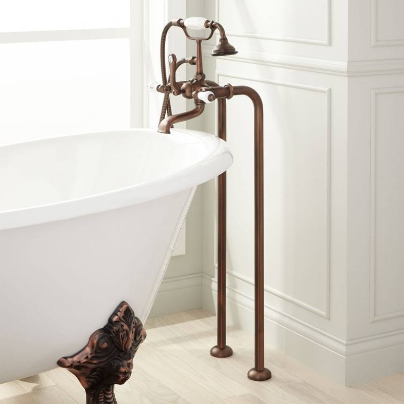 Floor Mounted Clawfoot Tub Filler Faucet with Integrated Diverter D6964