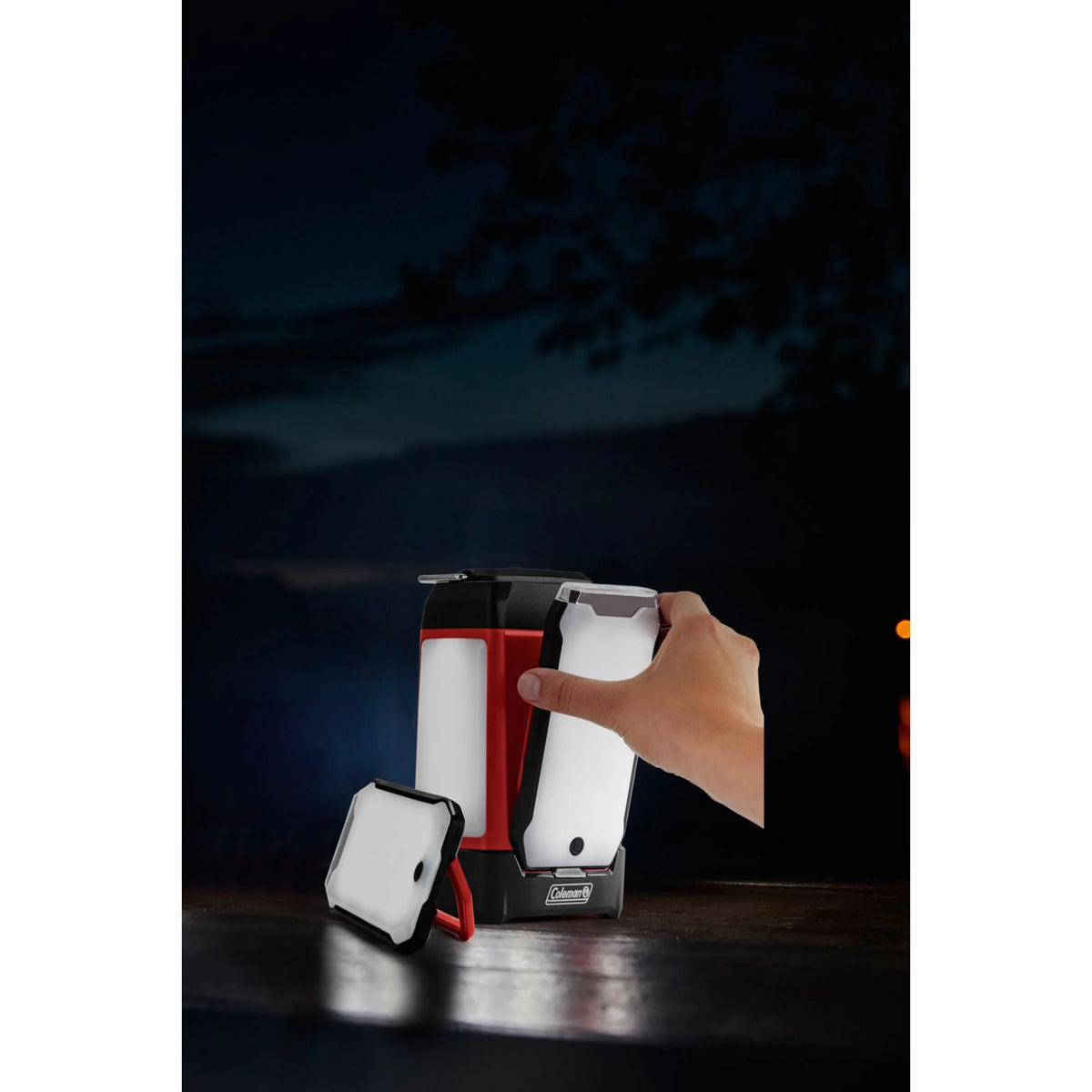 2-Panel 400 Lumen LED Lantern A2910