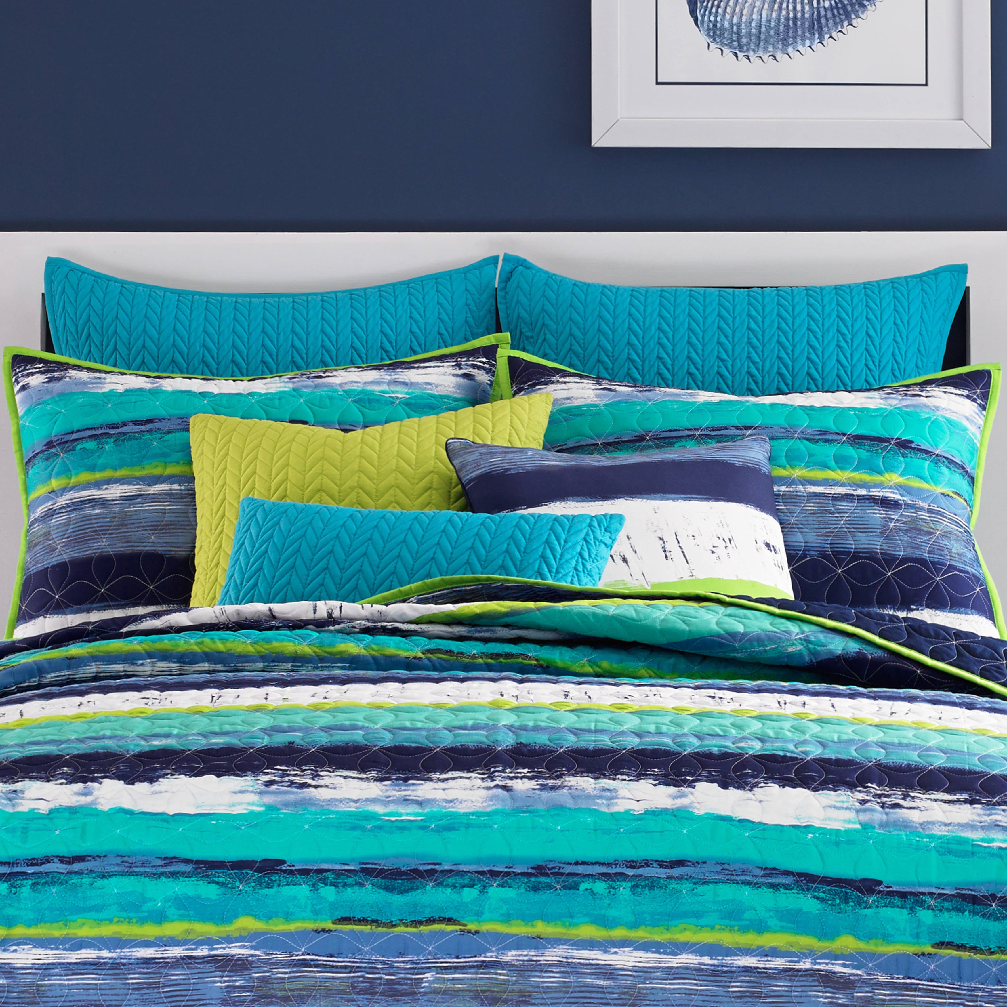 Twin Coverlet Q674920